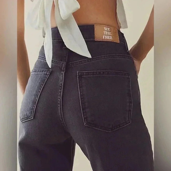 Free People Pacifica High Rise Slim Straight Jeans Black  NWT - Picture 3 of 10
